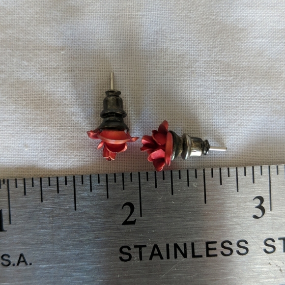 Red Rose Stud Earrings - Picture 3 of 3